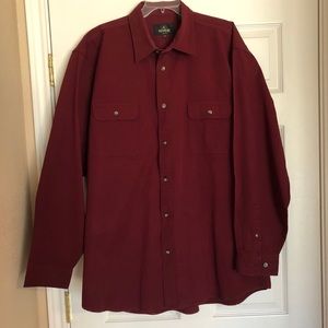 RedHead men’s long sleeved button down dress shirt